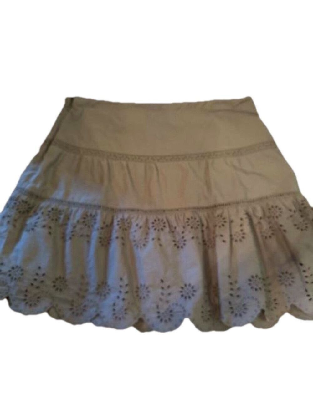 AMERICAN EAGLE Tiered Floral Eyelet Skirt. Size 4. Tie Waist. Lace/Eyelet. - Picture 5 of 10